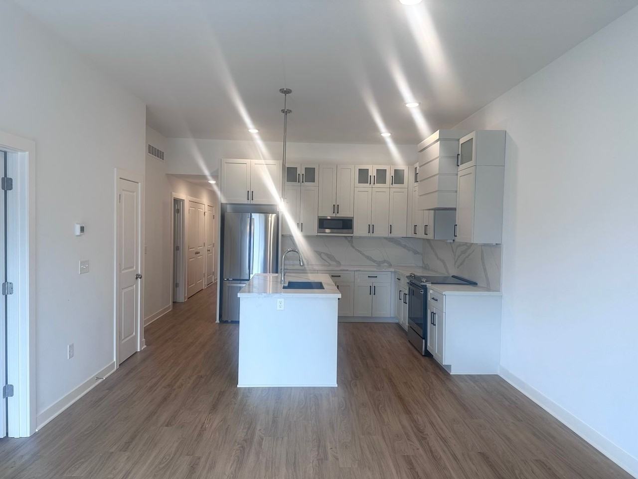 3800 Nw 93rd St - Photo 5 of 31