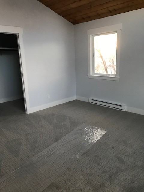 411 Young St #A - Photo 5 of 8