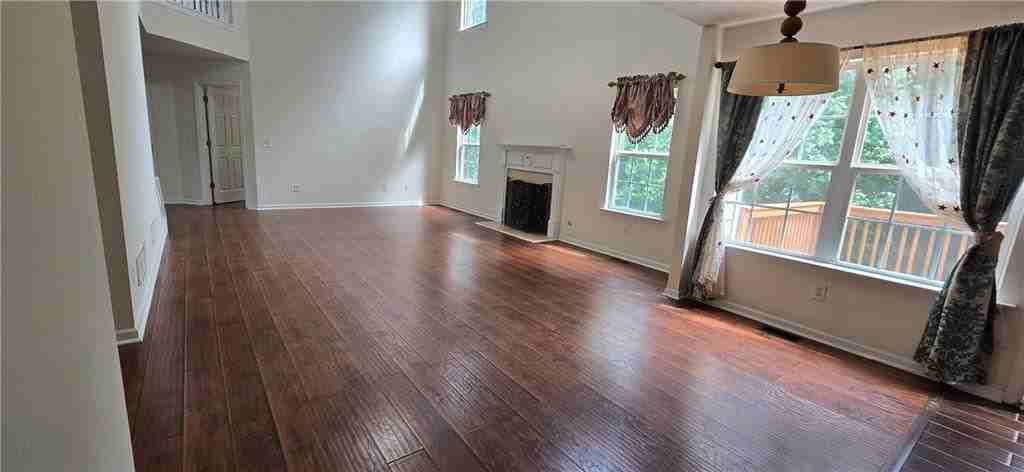 3811 Roxfield Dr - Photo 3 of 36