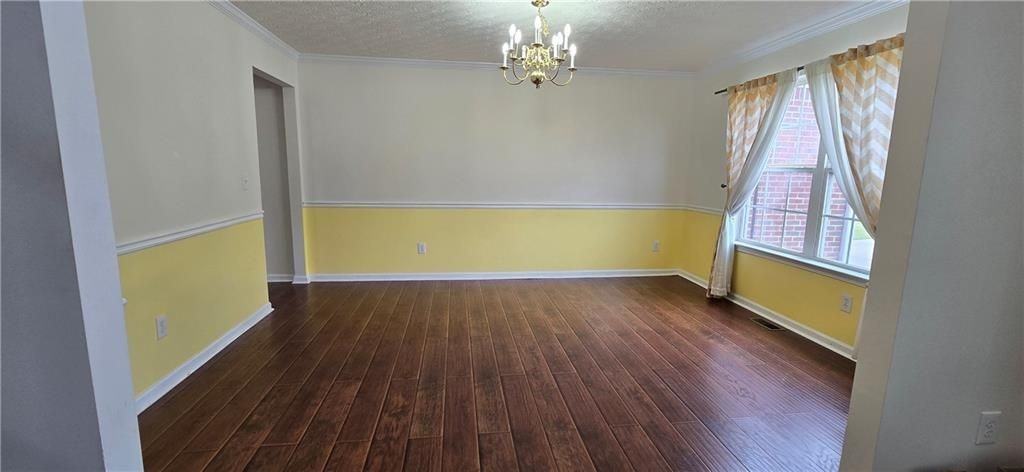3811 Roxfield Dr - Photo 7 of 36