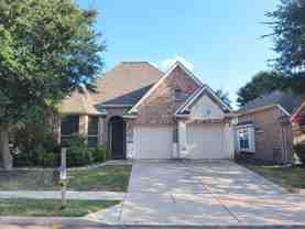 824 Lake Grove Dr - Photo 1 of 1