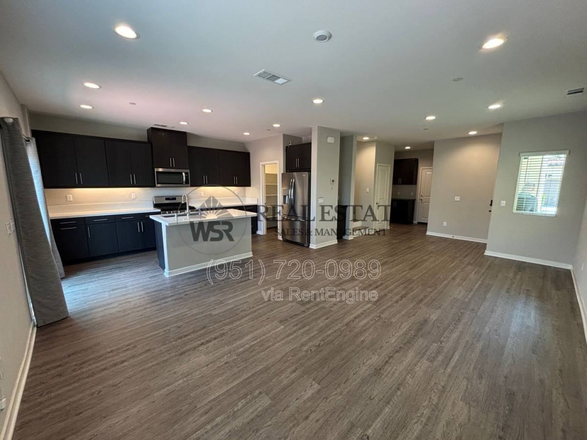 12843 Greenstone Way - Photo 3 of 10