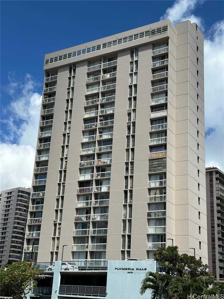 2630 Kapiolani Blvd #1004 - Photo 3 of 12