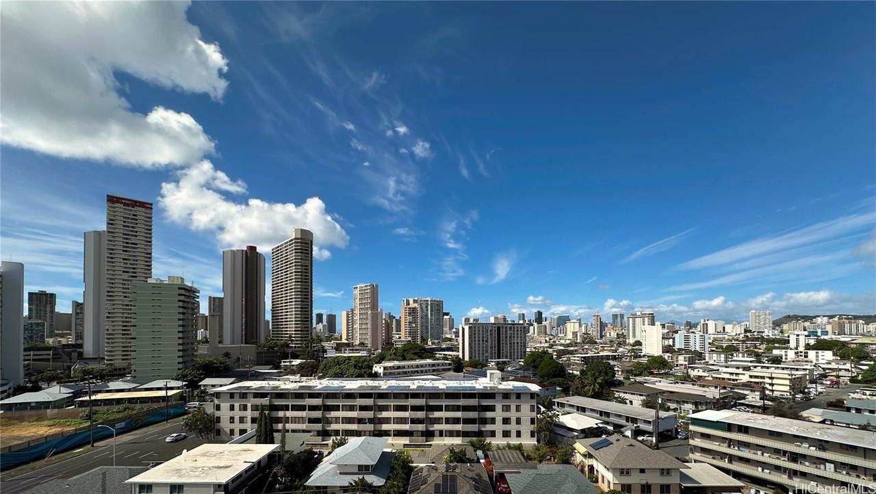 2630 Kapiolani Blvd #1004 - Photo 4 of 12