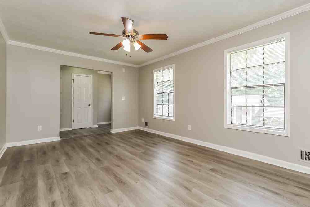 3212 Goldenchain Dr - Photo 5 of 18