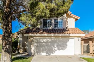 featured image of 52 Quiet Desert Ln