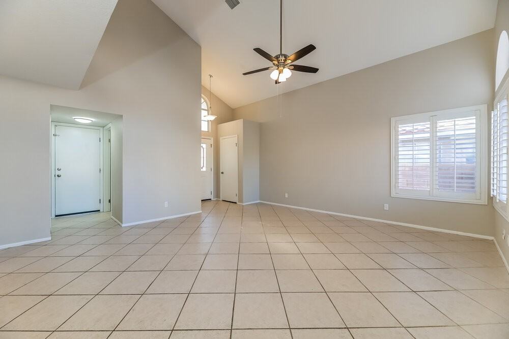 52 Quiet Desert Ln - Photo 5 of 17