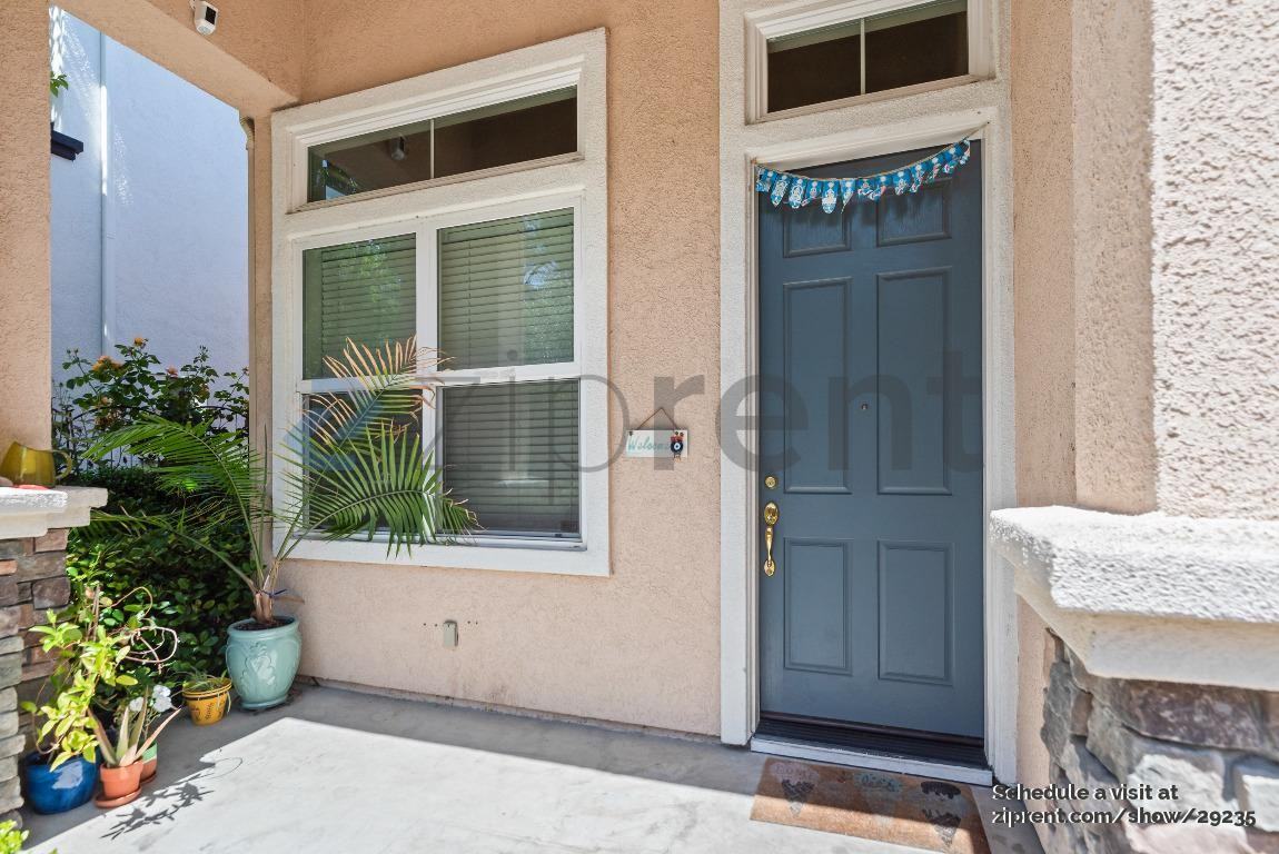 4 Peach Blossom Ln - Photo 2 of 31