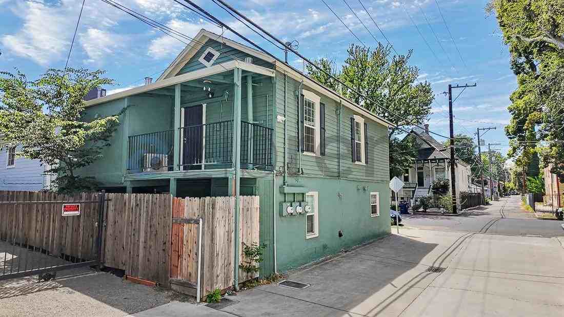 517 13th St #B - Photo 5 of 26