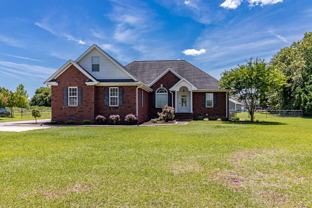200 Ashworth Dr - Photo 1 of 1