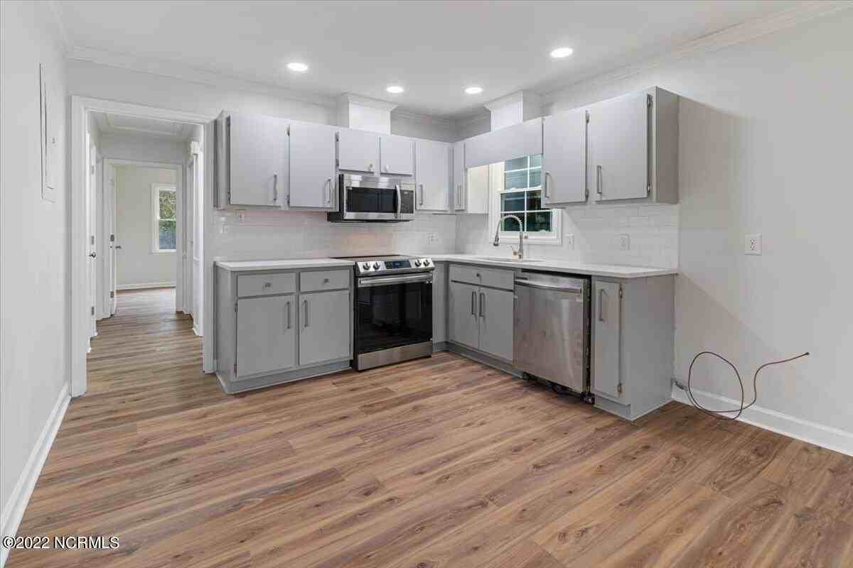 120 Erik Dr - Photo 7 of 17