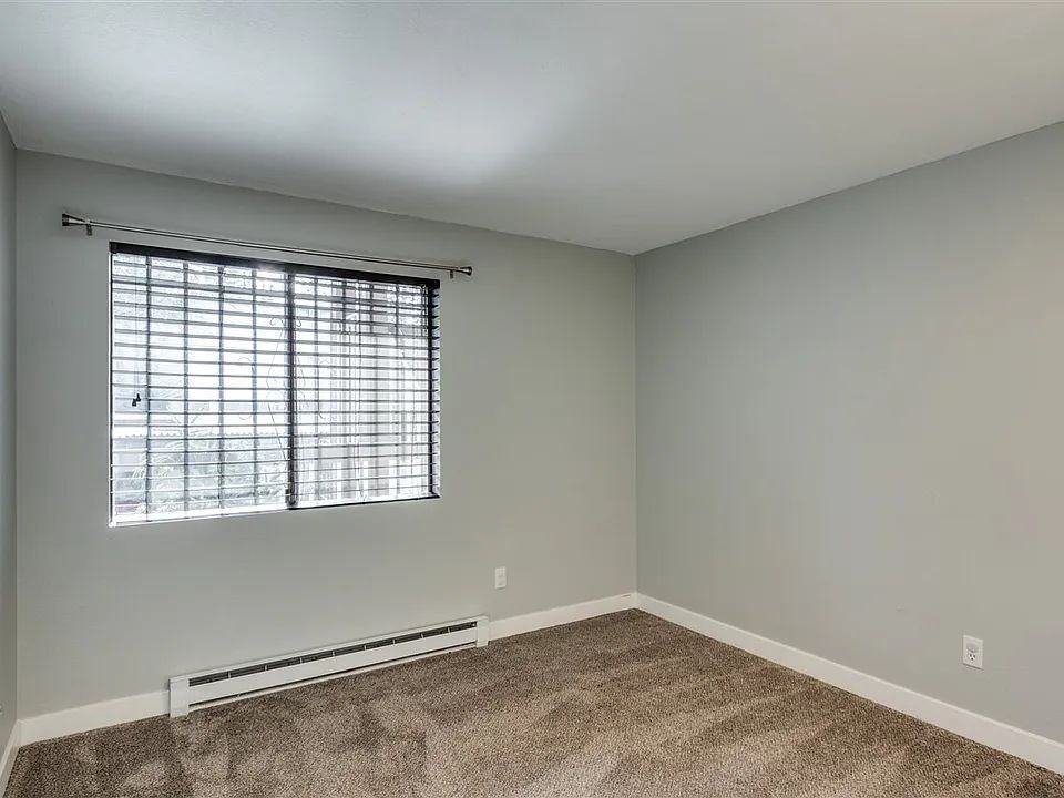 1111 W 6th Ave - Photo 4 of 19
