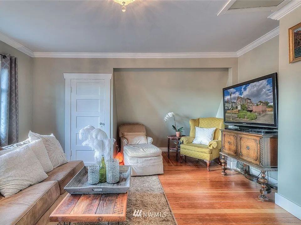 1415 N Steele St - Photo 7 of 19