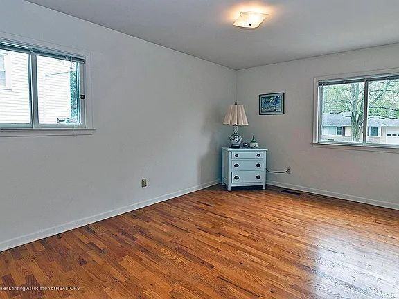 213 Kenberry Dr - Photo 4 of 21