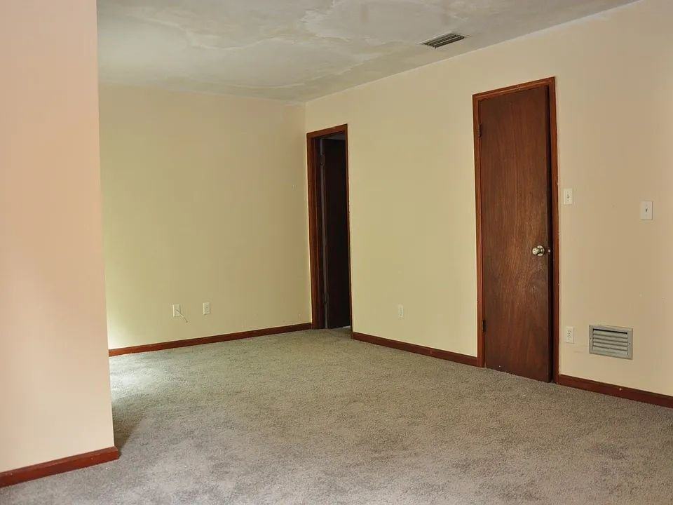 1208 Cross Creek Way - Photo 6 of 27