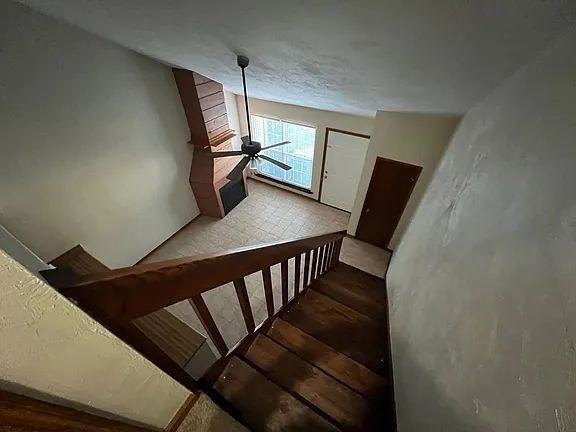 1307 Castelnau Ct - Photo 5 of 27