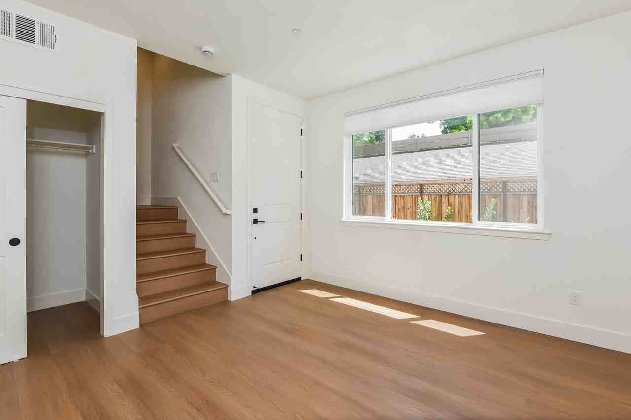 951 Woodside Rd - Photo 4 of 28