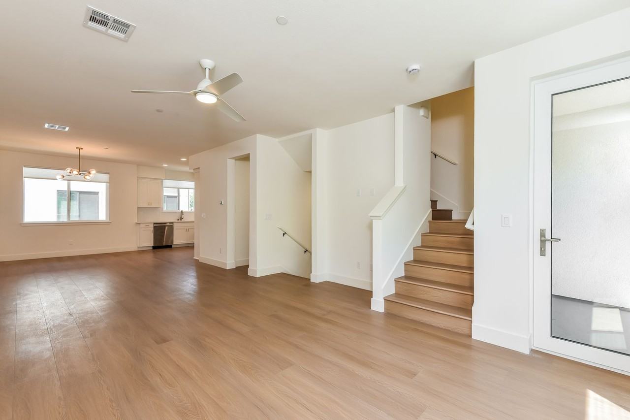 951 Woodside Rd - Photo 6 of 28