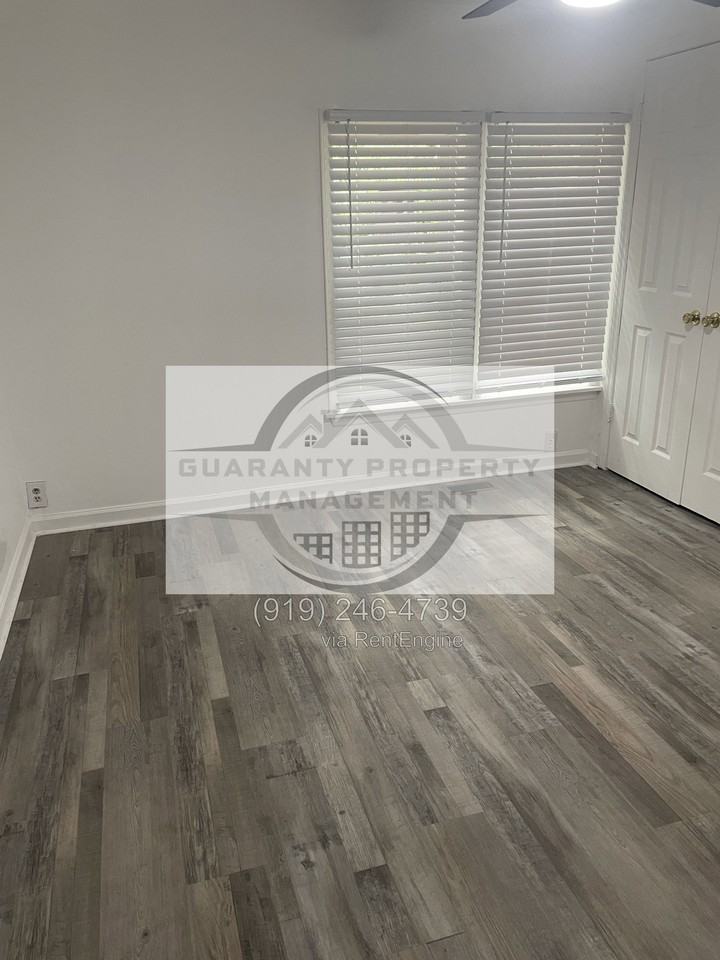 222 Waddell Dr - Photo 7 of 11