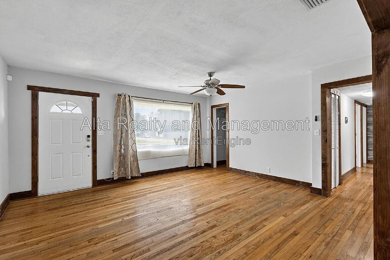 4603 Jammes Rd - Photo 7 of 37