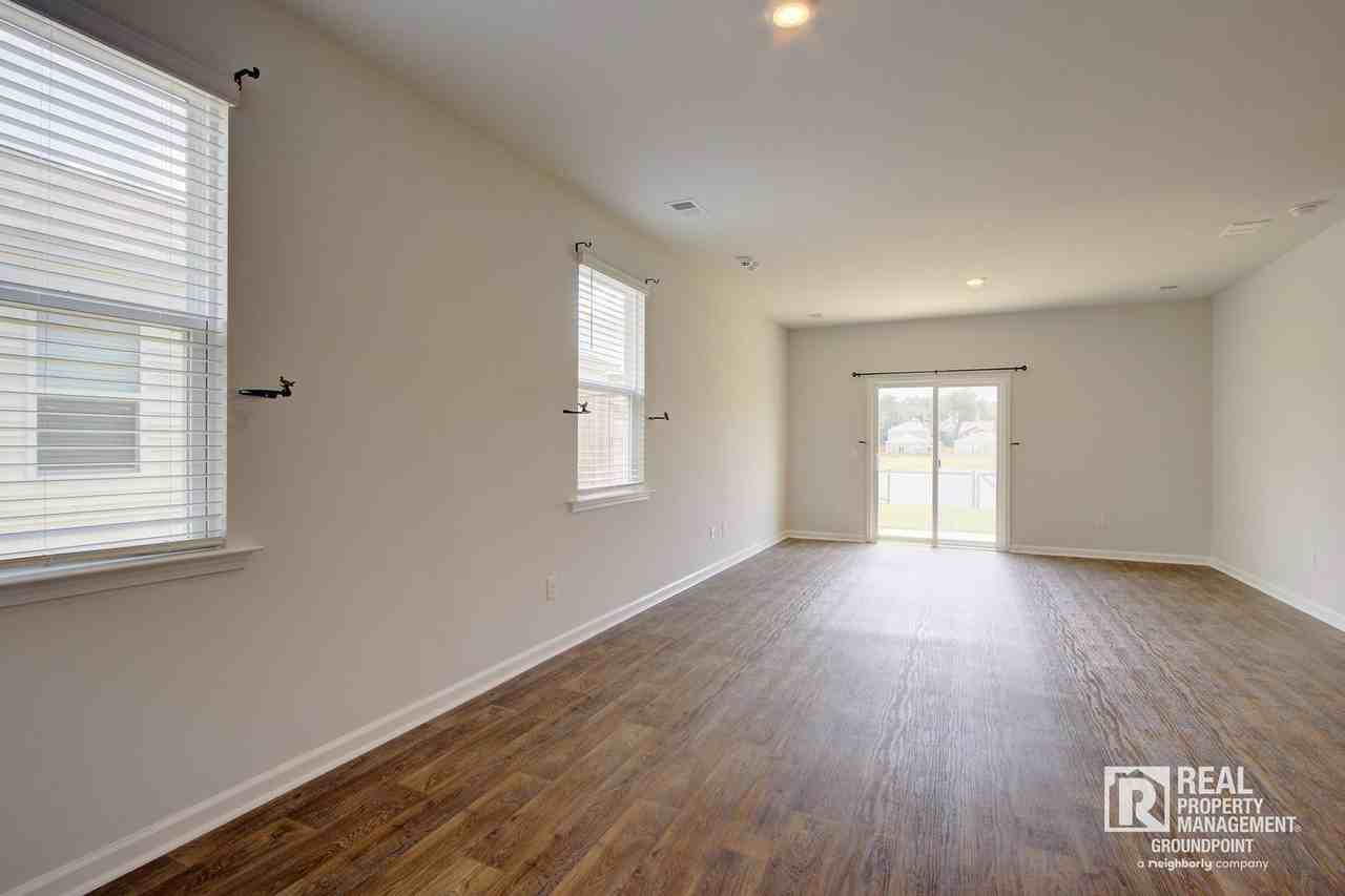 113 Hillsford Ln - Photo 3 of 34