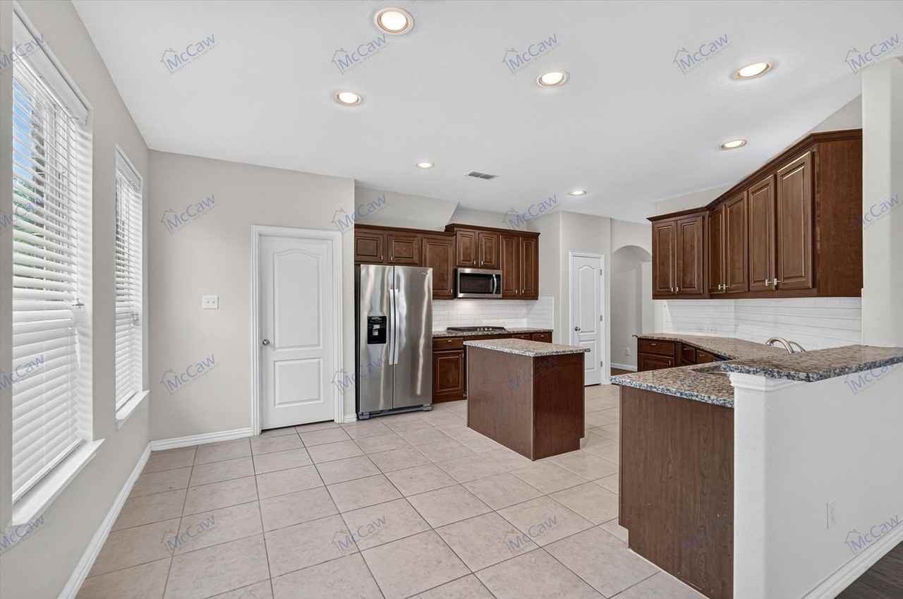 1314 Torrington Ln - Photo 6 of 23