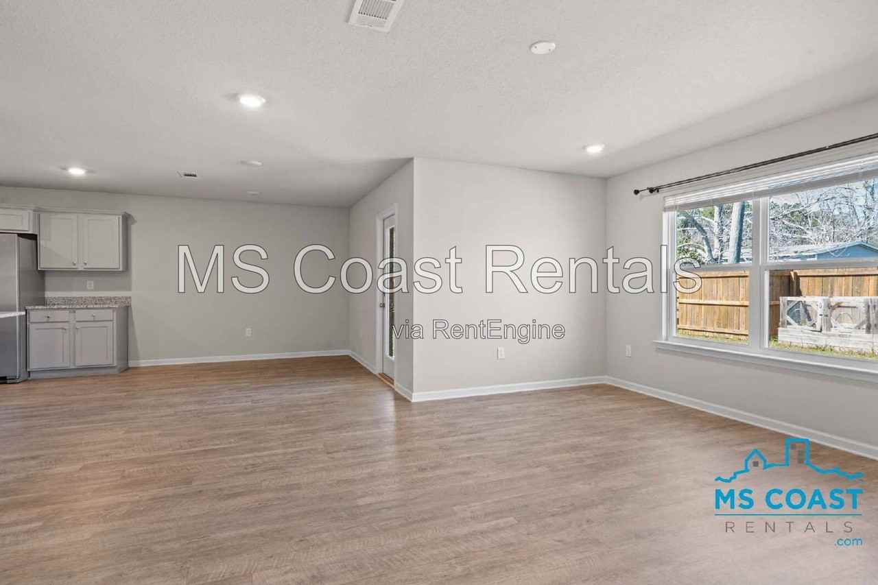 15236 Cypress Way - Photo 6 of 28