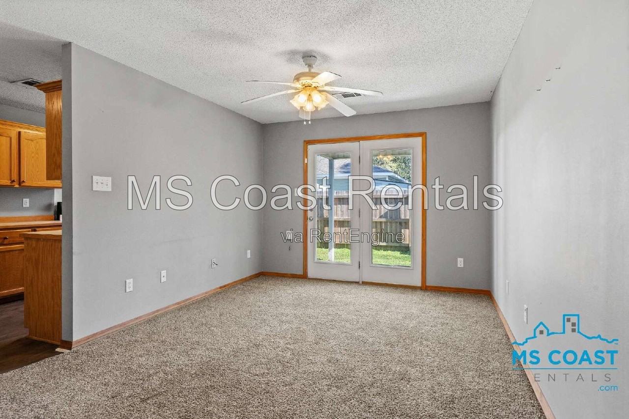 2636 N 10th St #B - Photo 5 of 25