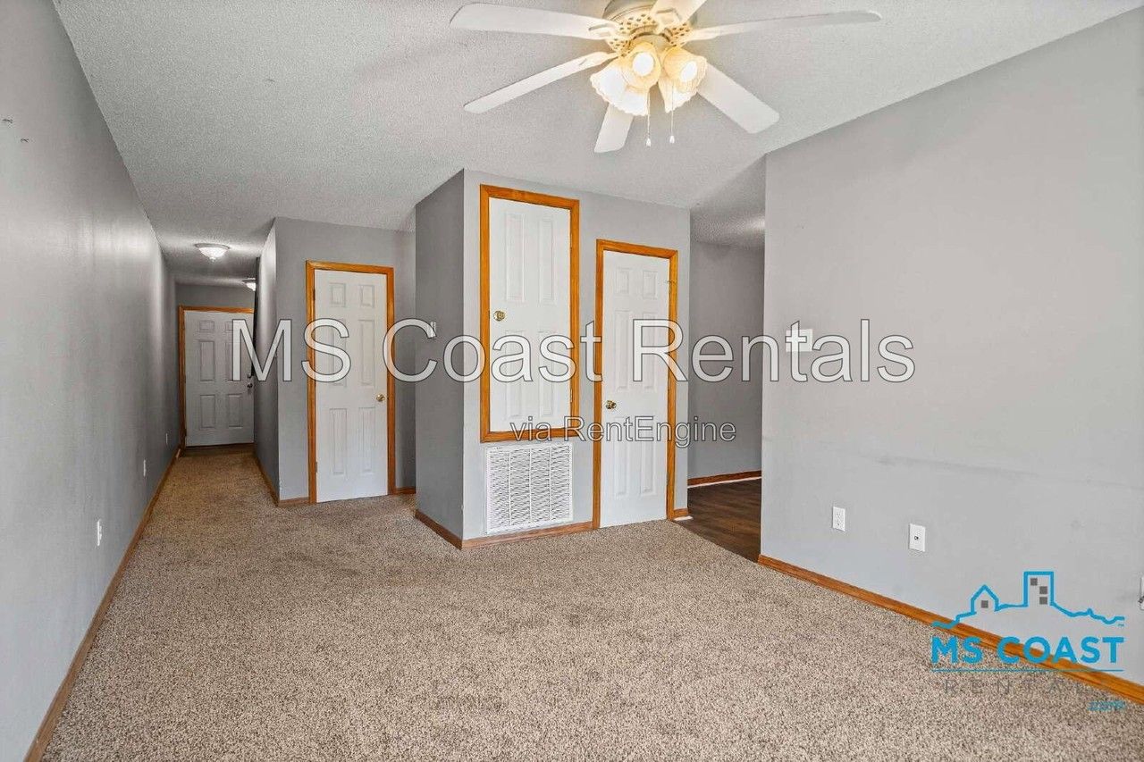 2636 N 10th St #B - Photo 7 of 25