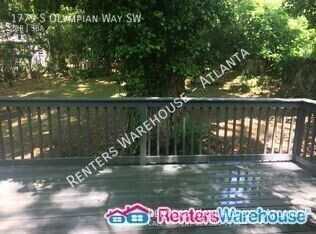1779 S Olympian Way Sw - Photo 3 of 23