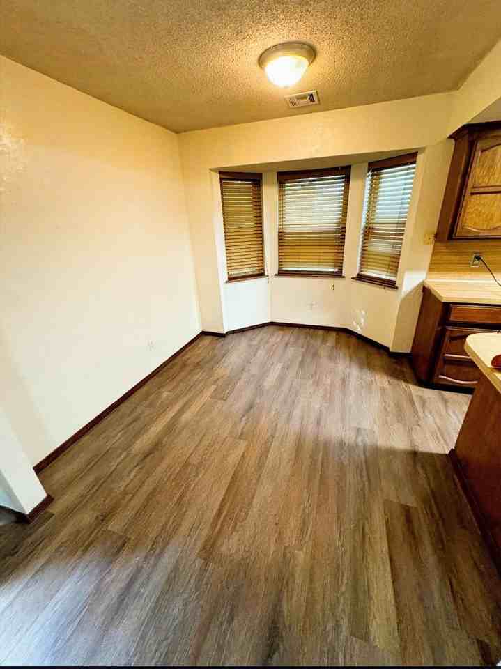 11436 S Douglas Ave #NA - Photo 6 of 6