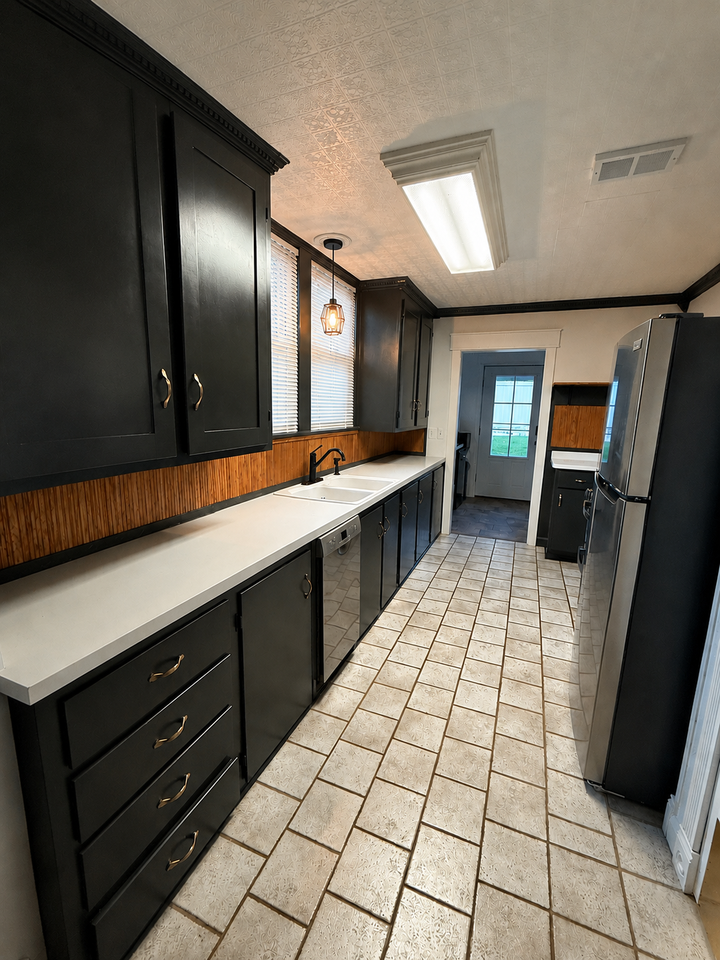 402 Whitney Ave #NA - Photo 5 of 15
