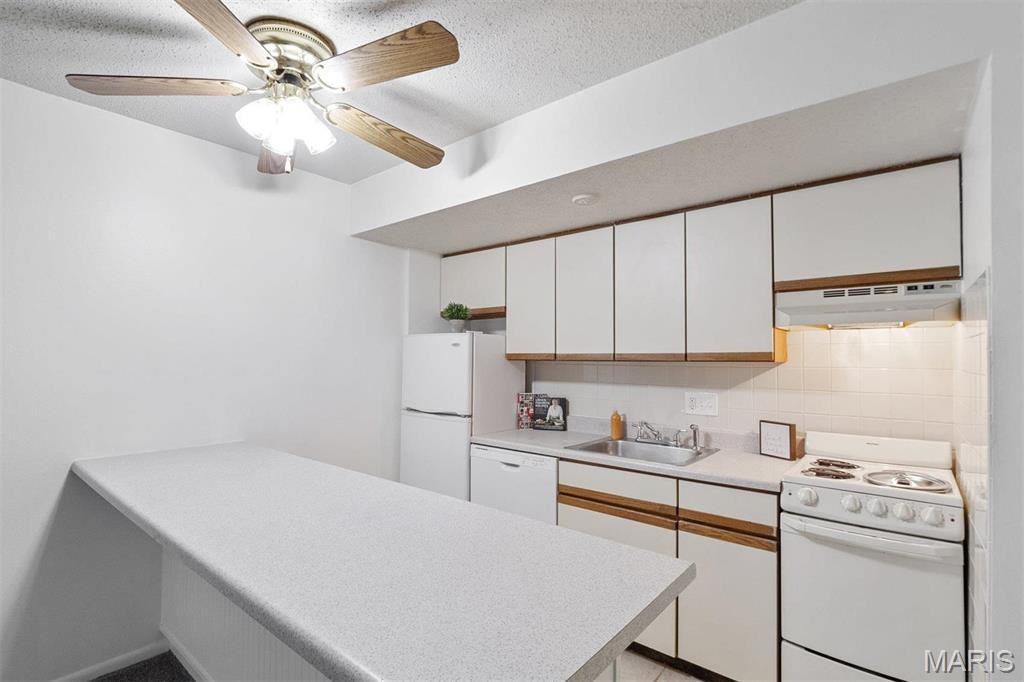 4355 Maryland Ave #432 - Photo 5 of 14