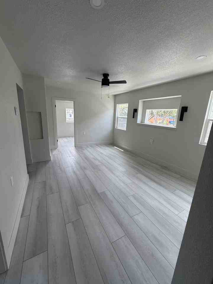 2212 10th St #NA - Photo 2 of 6