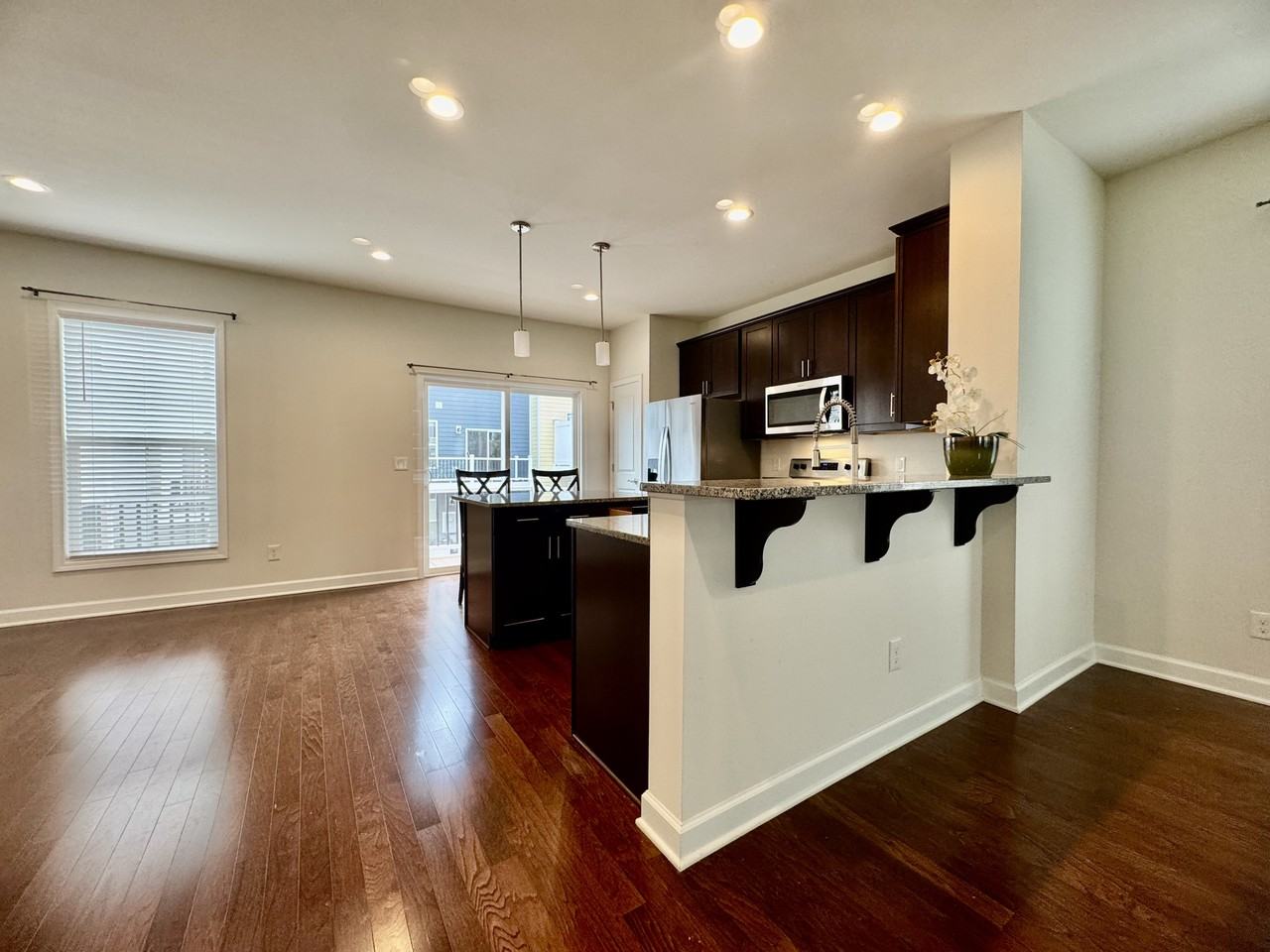 John Adams Dr #325 - Photo 6 of 20