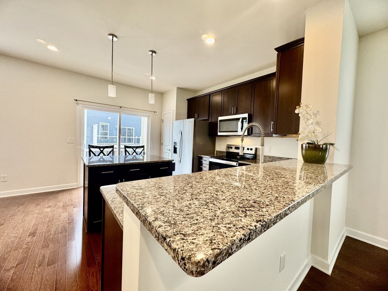 John Adams Dr #325 - Photo 7 of 20