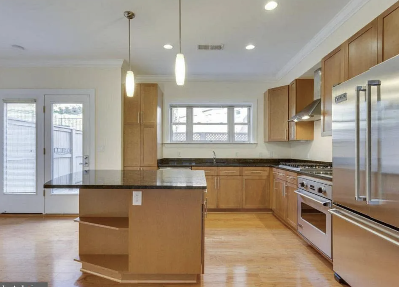 2237 Fairfax Dr #NA - Photo 4 of 18