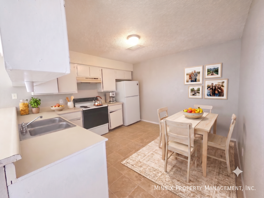 3007 W Louisiana Ave #15 - Photo 4 of 10