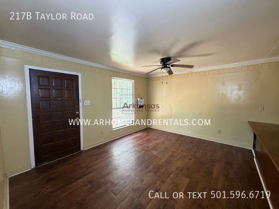 217B Taylor Rd - Photo 2 of 11
