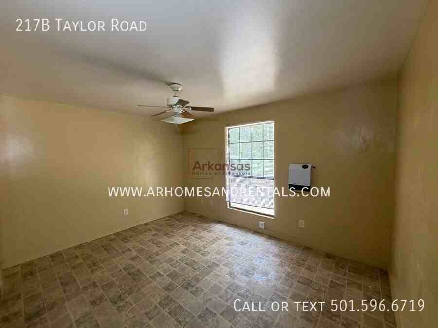 217B Taylor Rd - Photo 7 of 11