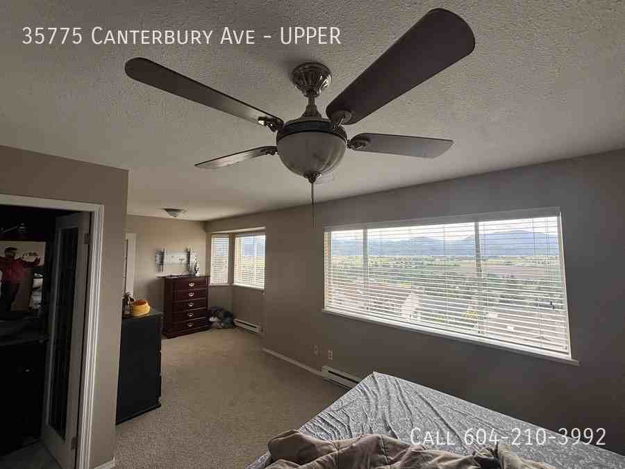 35775 Canterbury Ave - Photo 5 of 15
