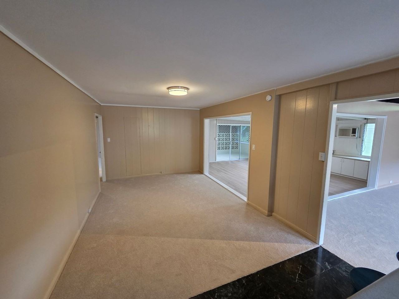 2719 Poelua St - Photo 4 of 28