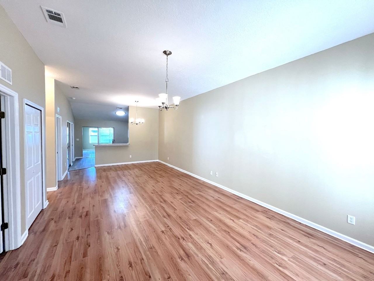 20 Regis Ln - Photo 5 of 43