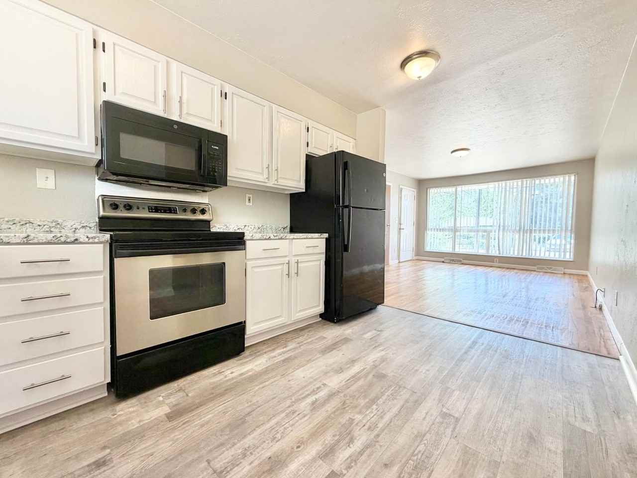 87 Newland St - Photo 3 of 22