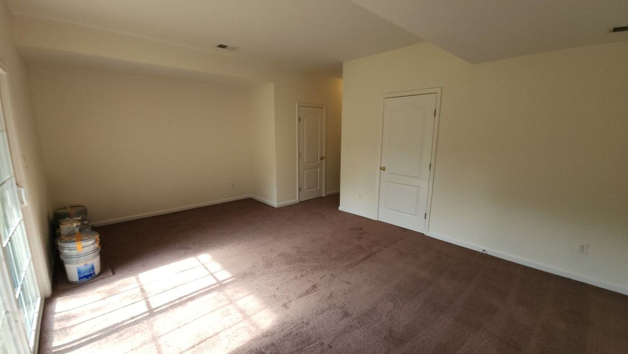 131 Pumpkin Patch Ln - Photo 4 of 28
