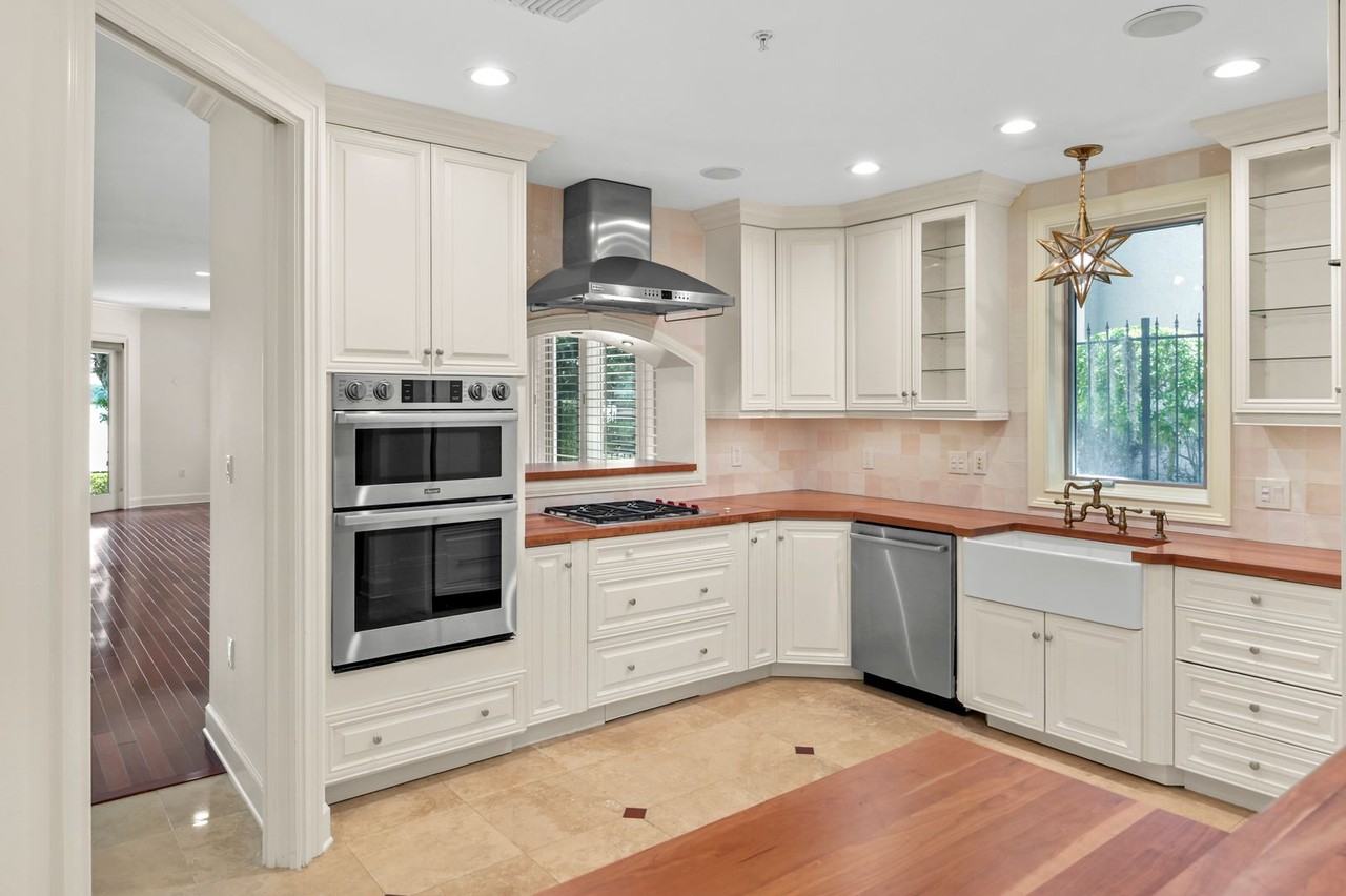 660 Osceola Ave - Photo 7 of 31