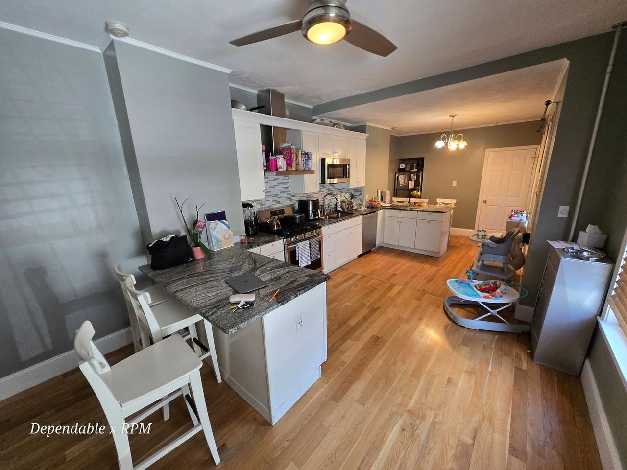 25 Clarence St - Photo 3 of 23