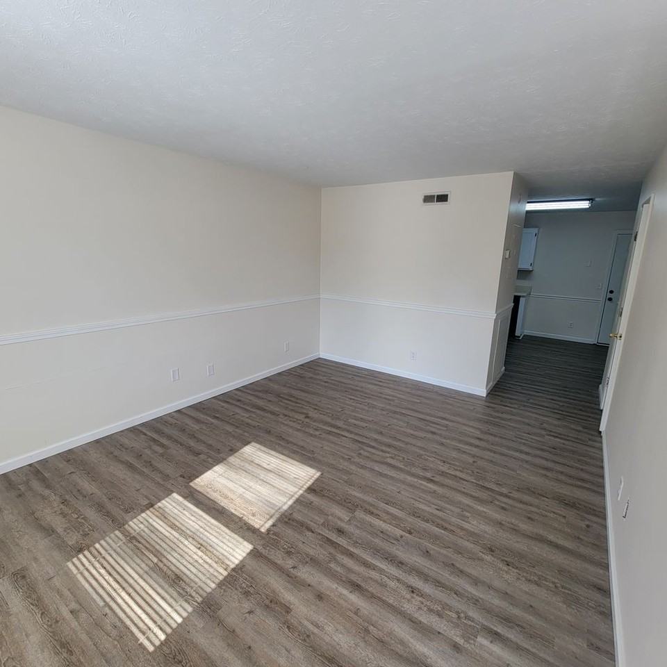 1819 Stargazer Dr - Photo 2 of 12