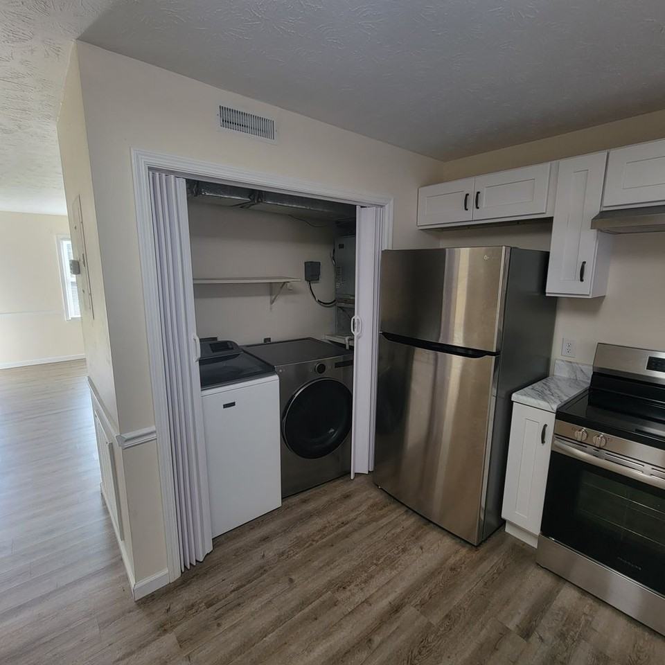 1819 Stargazer Dr - Photo 5 of 12