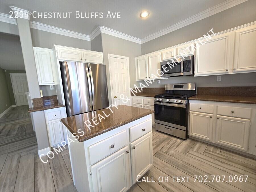 2294 Chestnut Bluffs Ave - Photo 7 of 44